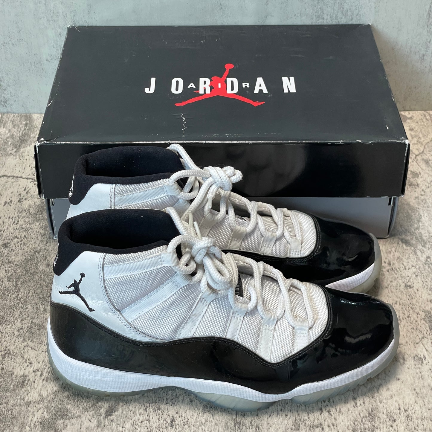 Jordan 11 Retro Concord (2018) Size 11